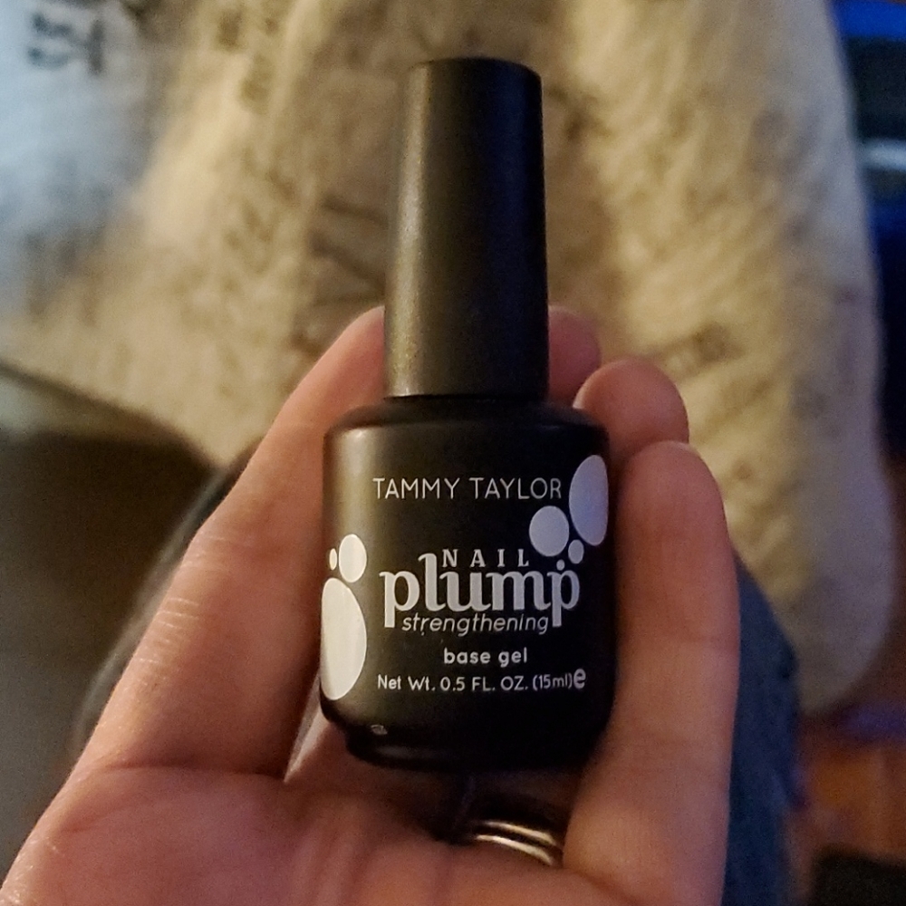 Tammy Taylor nail plump strengthening base coat
